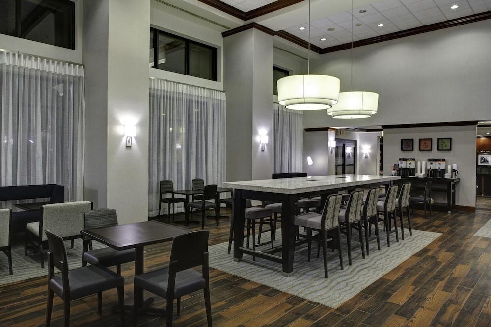 Hampton Inn & Suites At Lake Mary Colonial Townpark Экстерьер фото